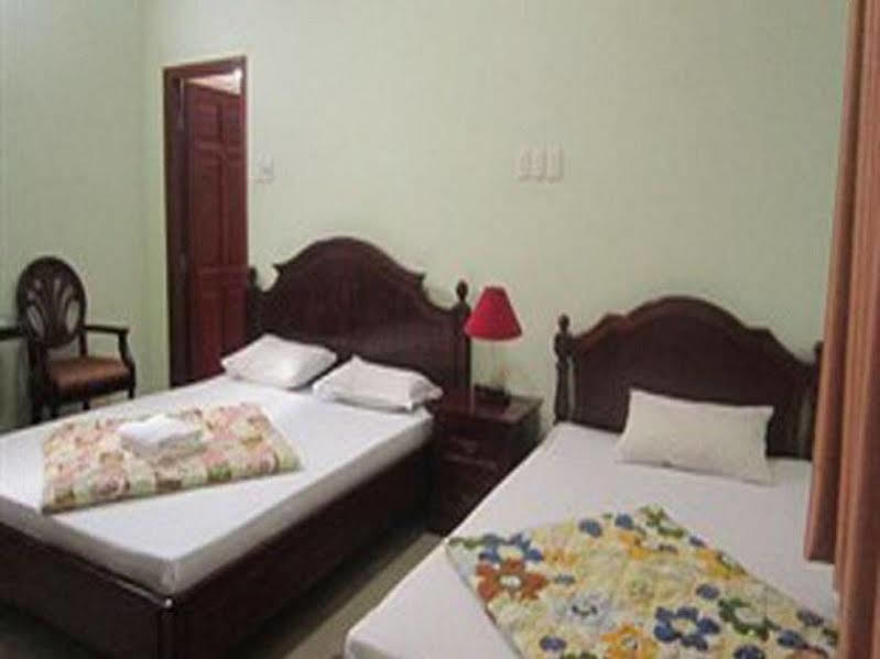 Hoang Tay 2 Hotel Хошимин Екстериор снимка